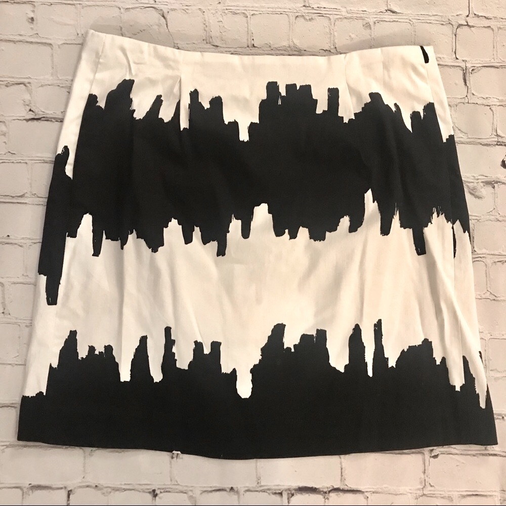 ⭐️ Painterly style skirt